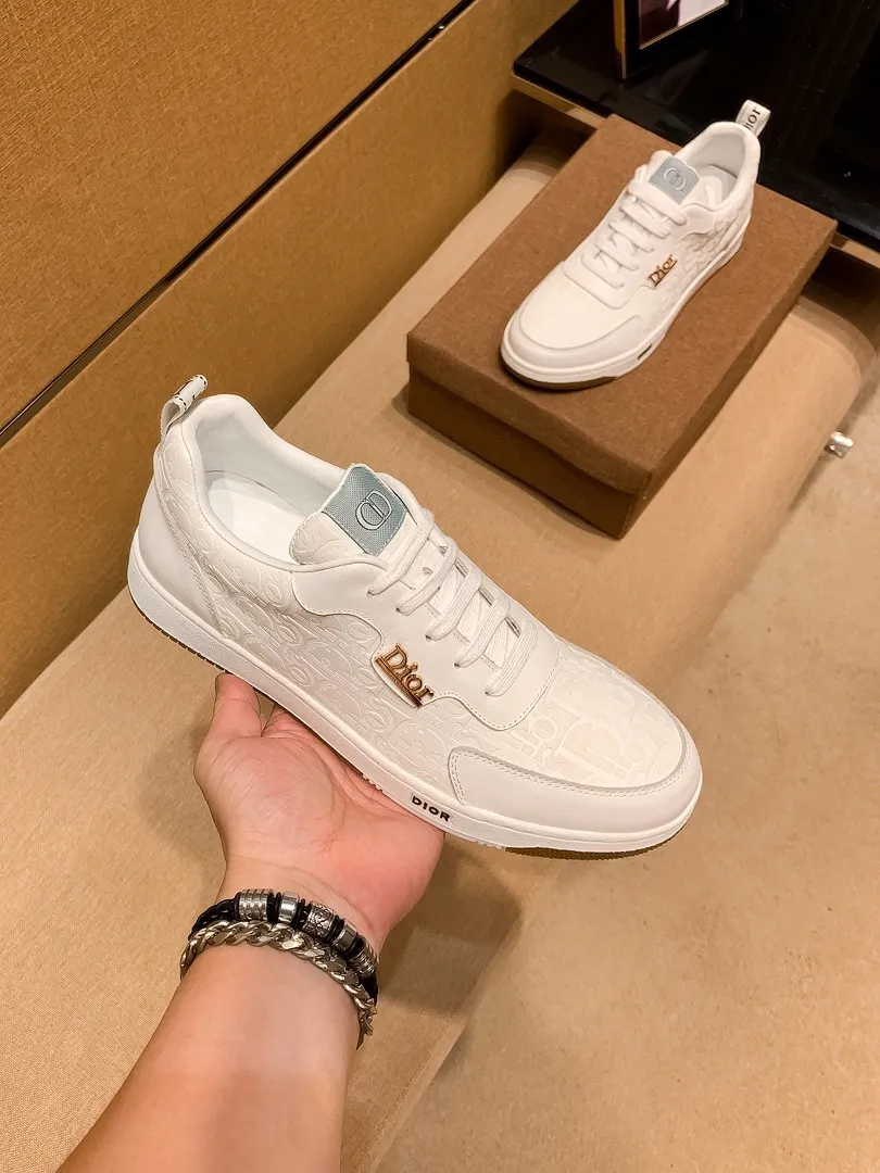 Men's shoes💰 420💰 [Dior] high-end men's shoes brand official website 1:1 latest masterpiece: the upper is made of Italian imported first-layer cowhide with a comfortable and breathable lining ➕original non-slip and wear-resistant outsole🔥, making walking more convenient and comfortable! An exclusive new model, a stunning work, a beautiful 1:1 replica [color] compared to the official quality! Create a fashionable personality to set off your uniqueness! A must-have for trendy men! Classic🔥Size: 38-44 Color: 🔥Multiple colors available🔥.